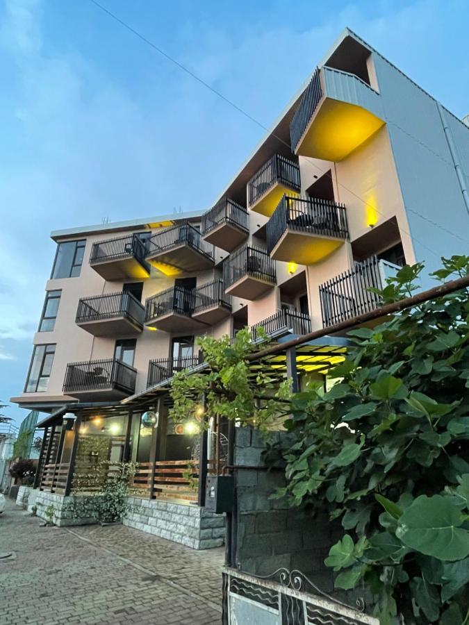 New House Kobuleti 2 Hotel Ngoại thất bức ảnh